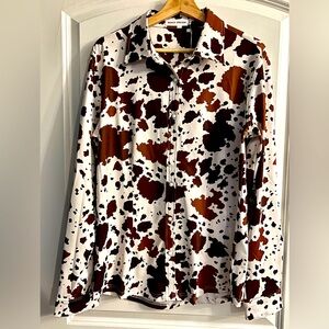 Ranch Dress’n “Cattle Drive” cow print rodeo performance shirt - size Large